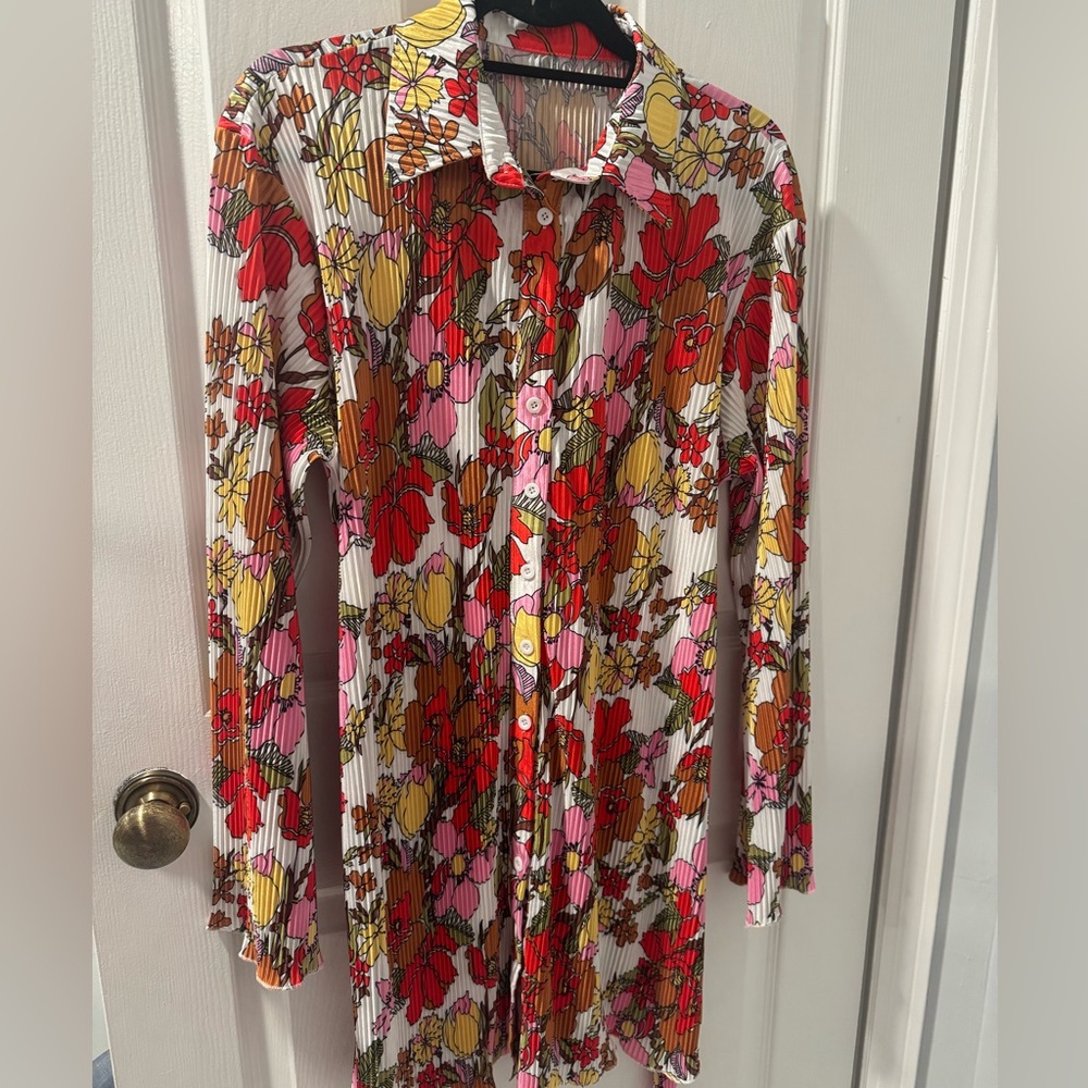 Floral 70 inspired Silk shirt dress w belt Size 8/10